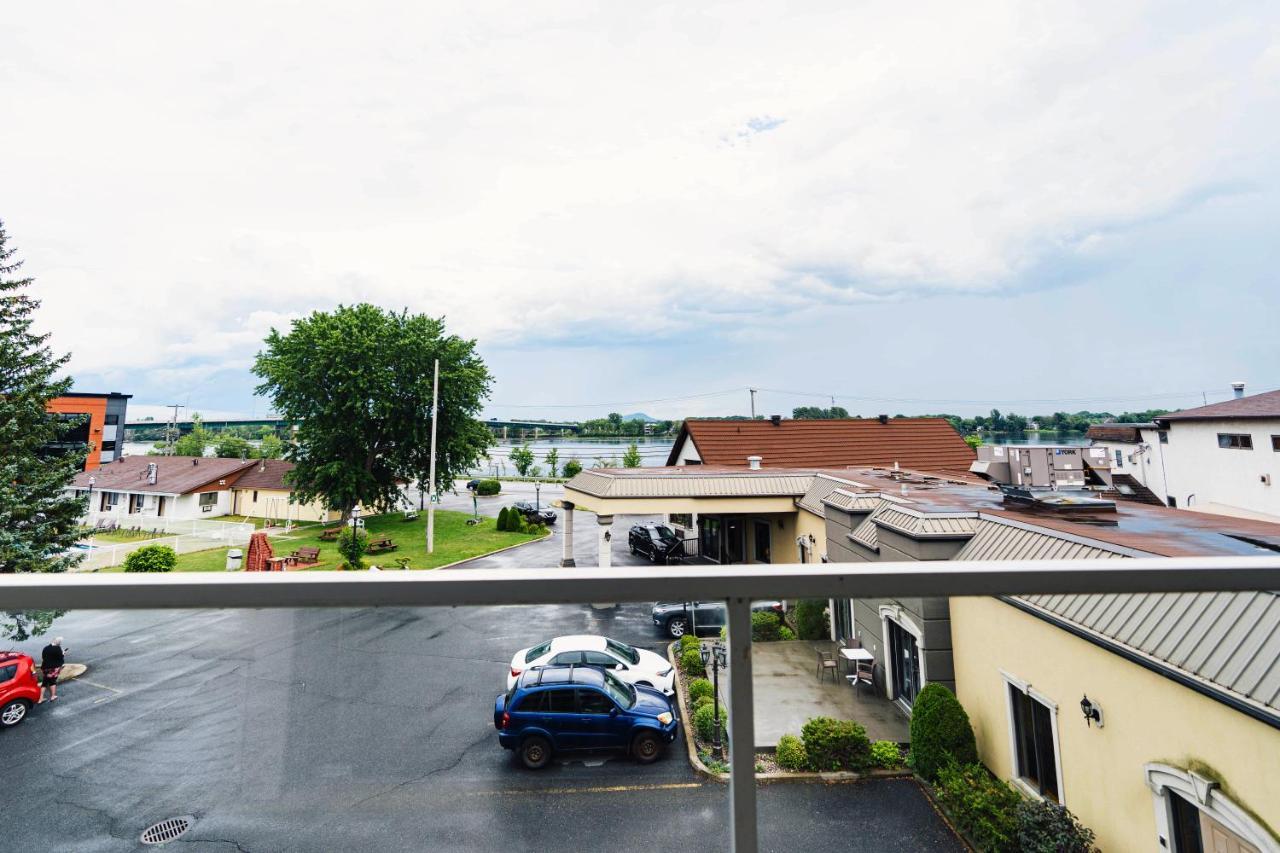 Auberge Harris Saint-Jean-sur-Richelieu Ngoại thất bức ảnh