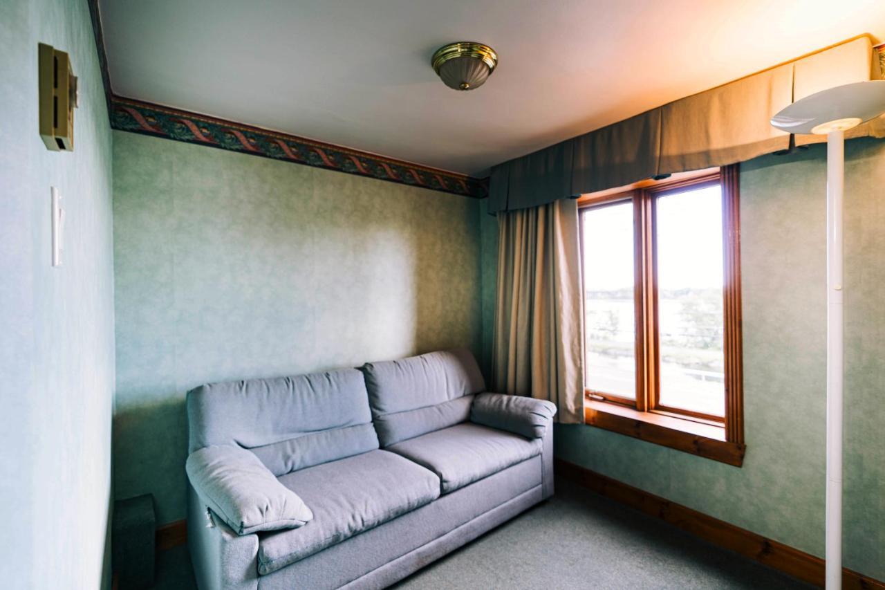 Auberge Harris Saint-Jean-sur-Richelieu Ngoại thất bức ảnh