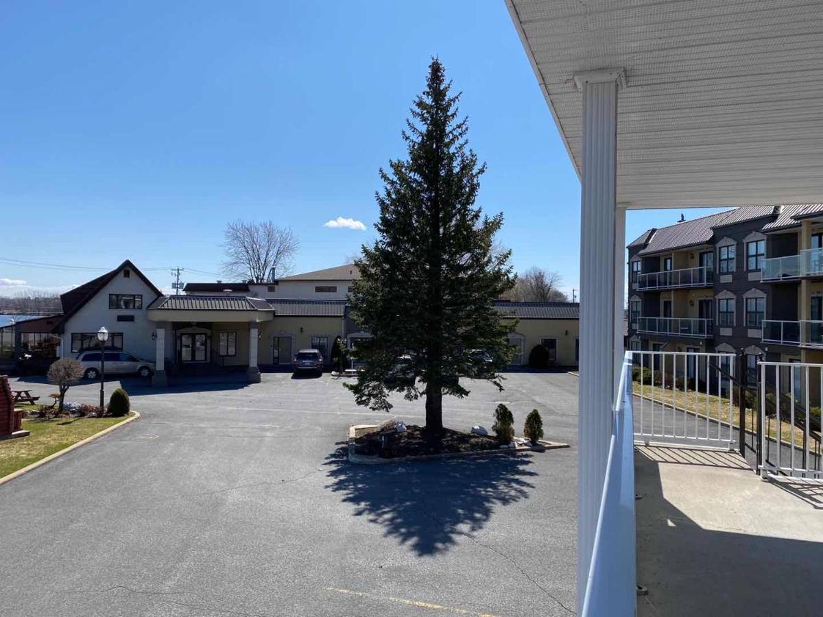 Auberge Harris Saint-Jean-sur-Richelieu Ngoại thất bức ảnh